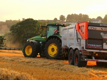 Grizzly Trailers UK and Bespoke Fabrications Grizzly merchandise